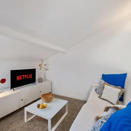 Charme Et Confort - Centre Liberation Apartment *
